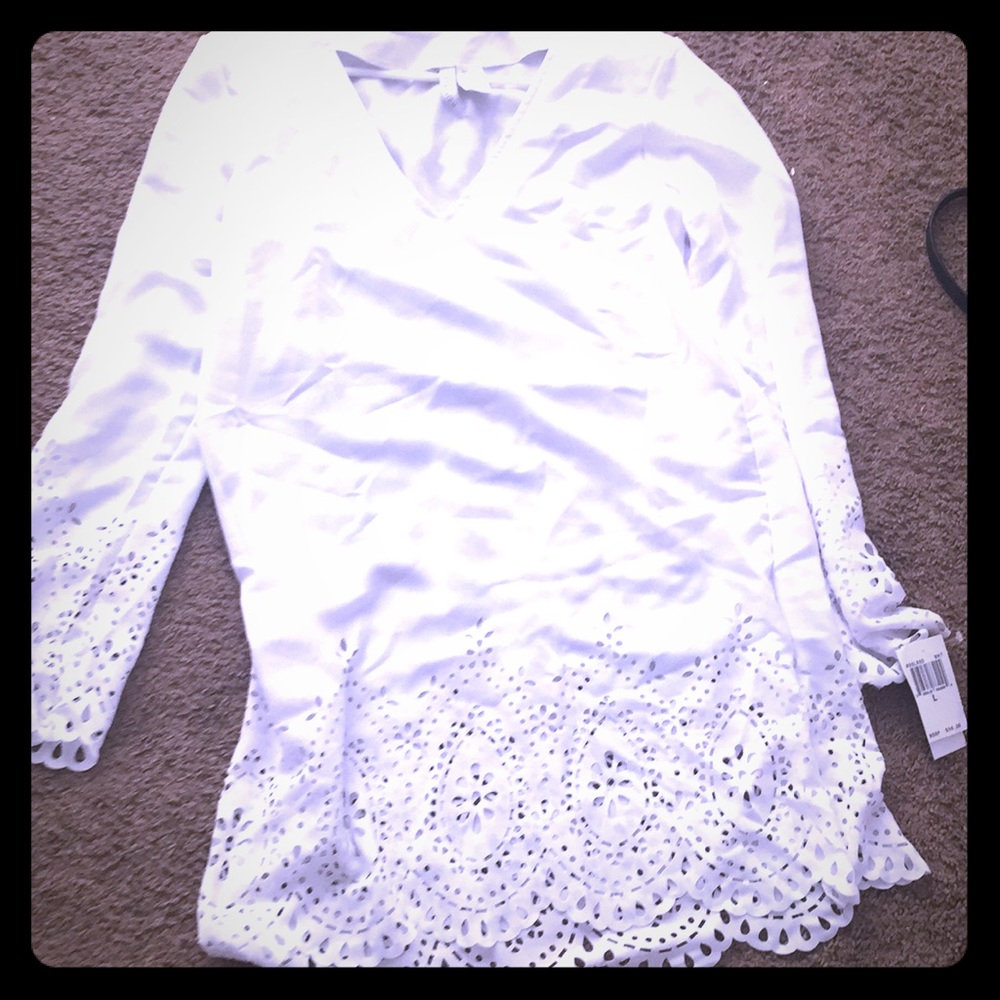 Kenneth Cole reaction white cover up size large